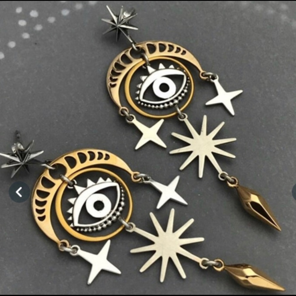 🦋 3/$24 Silver and gold toned sun and moon celestial post earrings - Picture 1 of 5